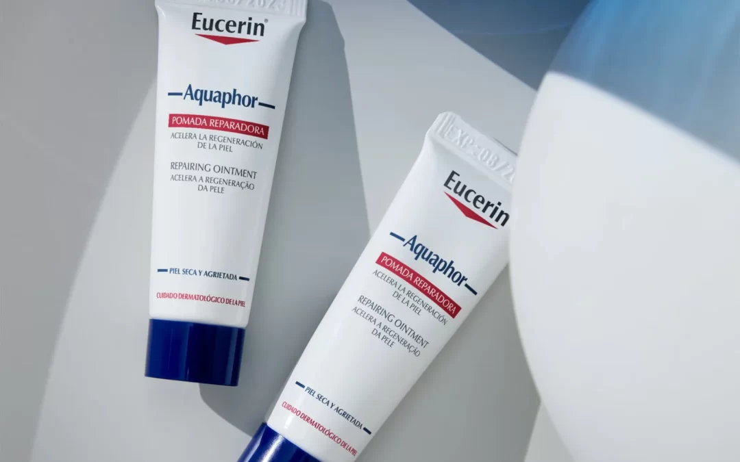 Aquaphor:  La paradoja de usar derivados del petróleo para ‘cuidar’ tu piel.